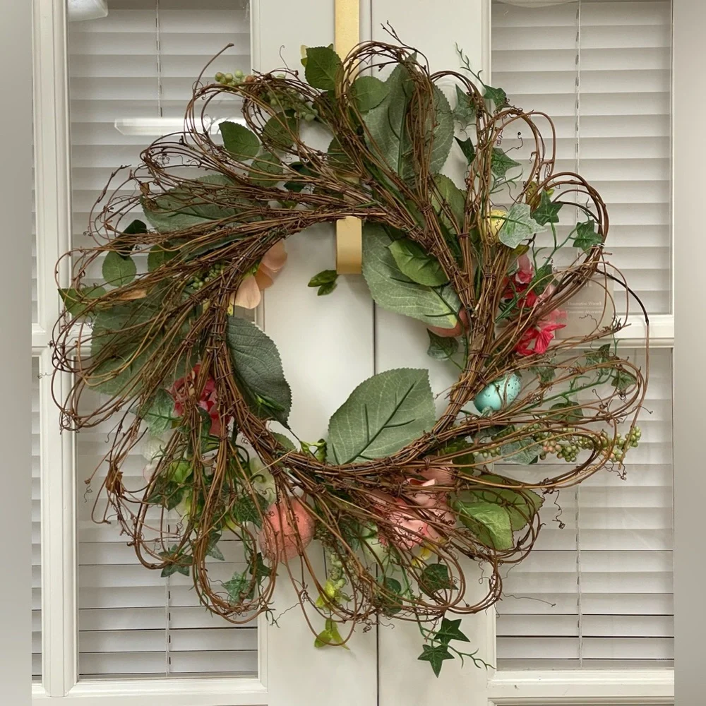 Pier 1 Easter Egg Floral Wreath NWT